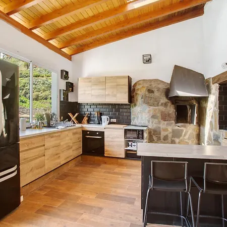Casa Cueva Tatil Evi Teror